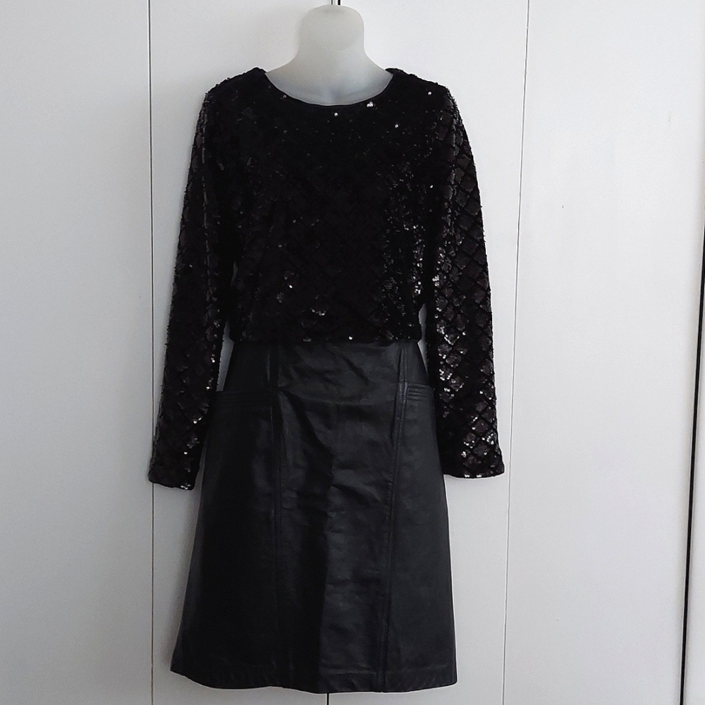 Express Black Sequined Long Sleeved Crop Top with Back Zippered Vent Size Medium